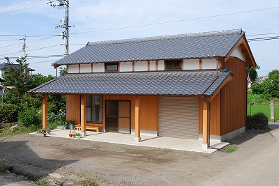 屋根瓦の修理