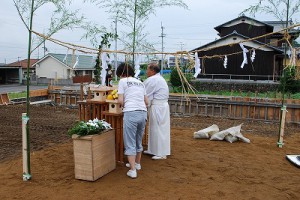 『 地鎮祭しました。』：〔 とこしずめのまつり 〕