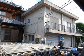 スラブ屋上屋根の設置