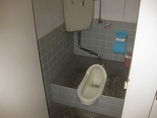 工場のトイレ改装