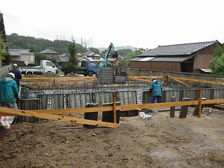 新築基礎工事