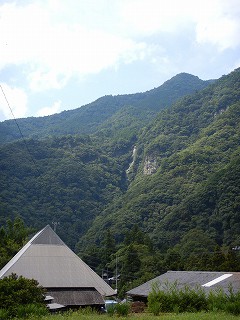 「 幻の滝 」！？